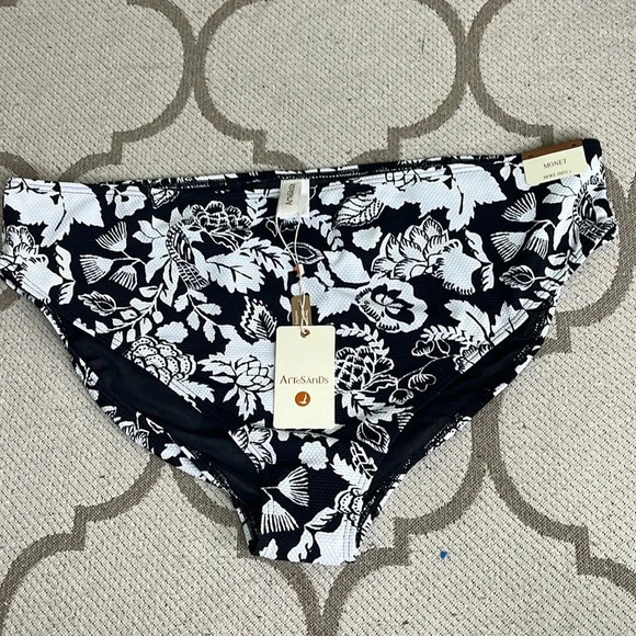Artesands black white floral Cantata Forte Monet Mid rise bikini bottoms, 20+ - Picture 2 of 13
